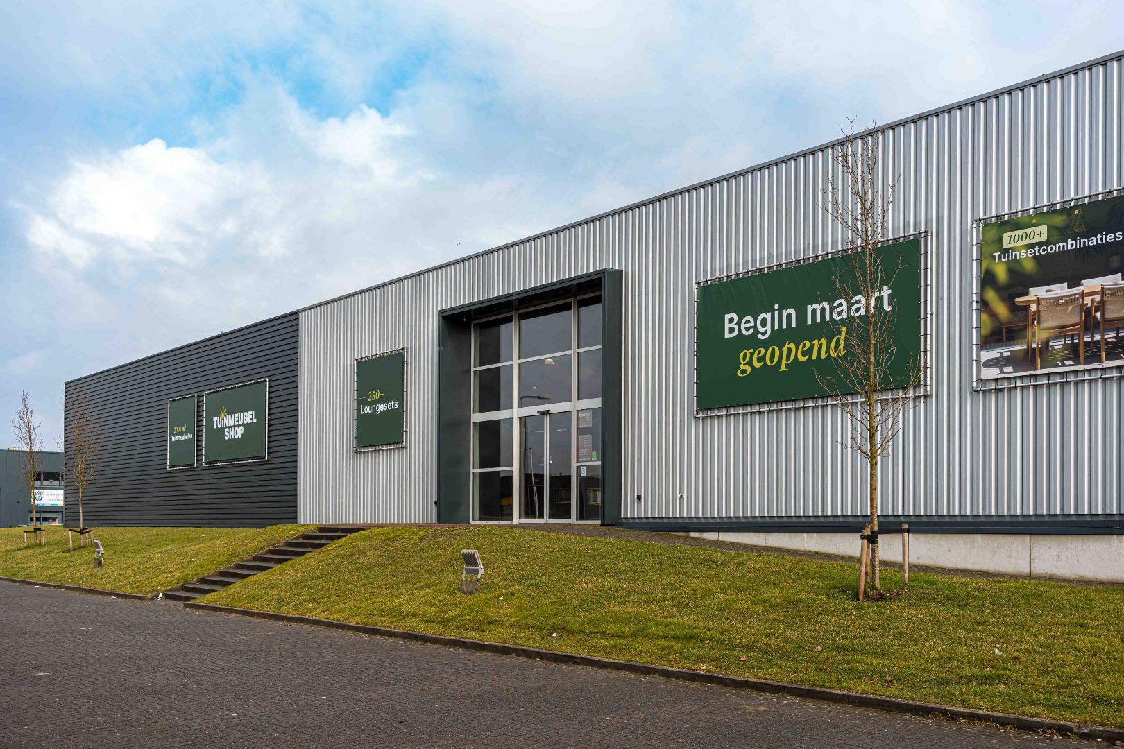Nieuwe Tuinmeubelshop Experience Store XXL in Elst